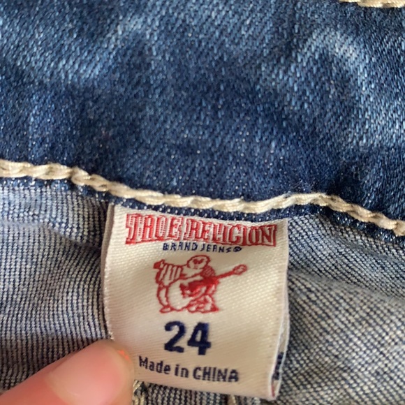 True Religion Women’s Skinny Jeans. (LIKE NEW) - Picture 8 of 8